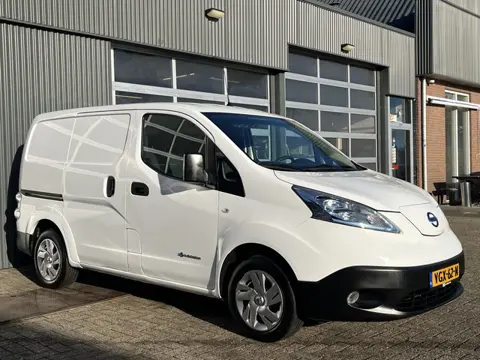 Nissan E-NV200 Visia 40 kWh Airco Telefoonverbinding 3 laadkabels Stuurwielbediening 2-Persoons