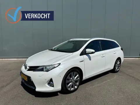 Toyota Auris Touring Sports 1.8 Hybr. Lease LEDER | CAMERA | BOEKJE !