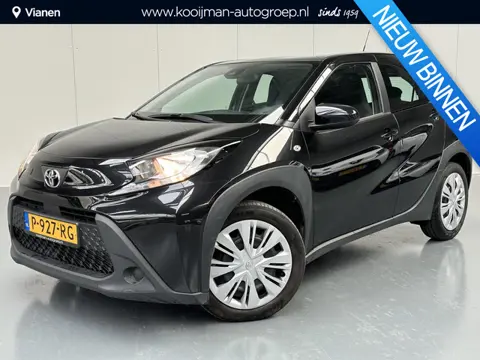 Toyota Aygo X 1.0 VVT-i S-CVT Play Automaat, NL auto, slechts 44000km!