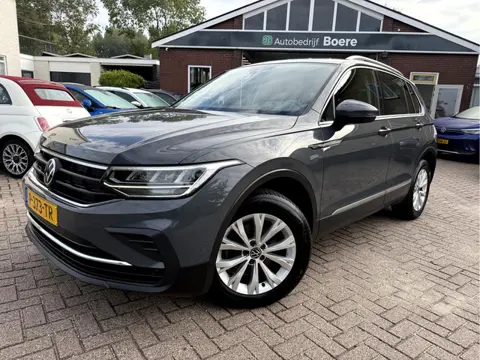 Volkswagen Tiguan 1.5 TSI Life Business Winterpakket, Trekhaak, Camera
