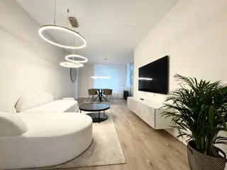 Woning aan de Riouwstraat te Amsterdam