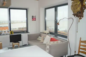 Woning aan de Galjootstraat te Amsterdam