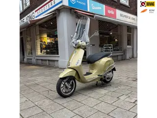 Vespa Bromscooter Primavera 50 RED