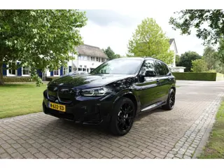 BMW iX3 Executive 80 kWh | Elektr. Trekhaak | Camera | Panorama dak | Adaptieve Cruise | LED | Leder