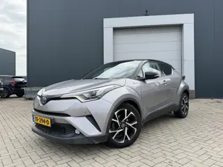 Toyota C-HR 1.8 Hybrid Bi-Tone Plus Limited Automaat 122pk | Dodehoekdetectie | LED-koplampen | Park
