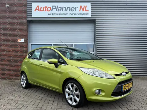 Ford Fiesta 1.4 Titanium! Clima! Cruise! PDC! Nieuwe APK!