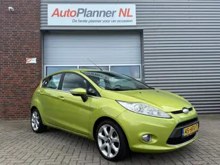 Ford Fiesta 1.4 Titanium! Clima! Cruise! PDC! Nieuwe APK!