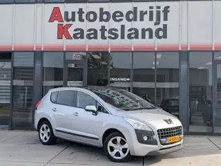 Peugeot 3008 1.6 VTi Première - Pano - Hud - Pdc - Cruise