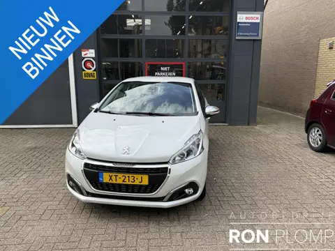 Peugeot 208 1.2 PureTech Blue Lease Allure / Airco/ Navigatie/ Cruise/ PDC/ LED/ LMV