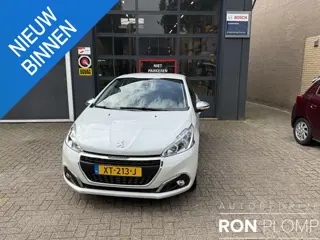 Peugeot 208 1.2 PureTech Blue Lease Allure / Airco/ Navigatie/ Cruise/ PDC/ LED/ LMV