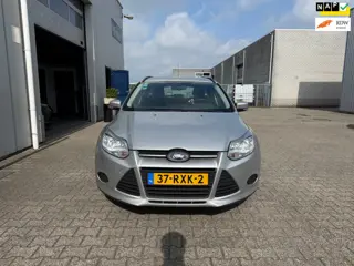 Ford Focus Wagon 1.6 TI-VCT Trend / Airco / Navi / Cruise control / Trekhaak /