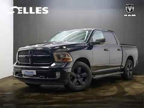 Dodge Ram 1500 3.6 V6 Crew Cab 5'7 | LPG | Schuif-/kantel dak | 4x4 | Stoelverwarming