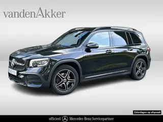 Mercedes-Benz GLB 180 AMG 7-zits // Trekhaak // Panoramadak // Memory // Keyless // Carplay // Multi