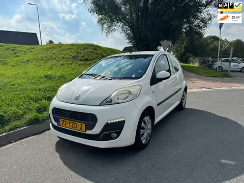 Peugeot 107 1.0 Active Airco, LED dagrijverlichting