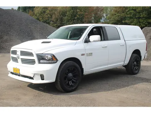 Dodge Ram 1500 5.7 V8 4x4 Quad Cab 6'4 (bj 2013, automaat)