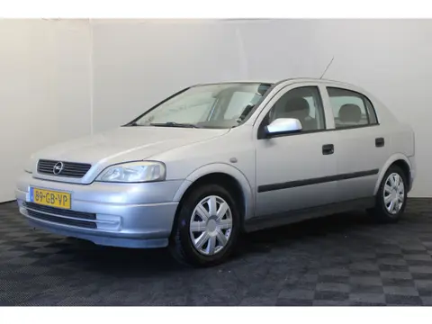 Opel Astra 1.6 Pearl (bj 2000)