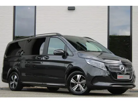Mercedes-Benz EQV 300 L2 / AMG / Luchtvering / 200 KM!!! / 7-Persoons / Burmester / Vol Opties / NIE