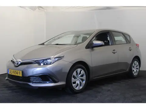 Toyota Auris 1.3 Aspiration (bj 2015)