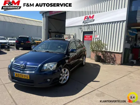 Toyota Avensis Wagon 2.4 VVTi Executive Automaat, clima, navi, trekhaak