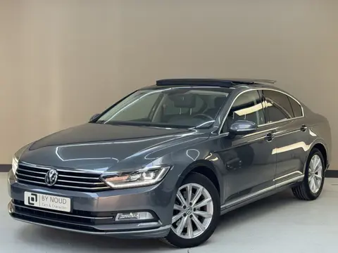 Volkswagen Passat 1.4 TSI ACT Highline, 150Pk, 2015, Panoramadak, Origineel Nederlands, Digitale tel