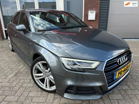 Audi A3 Limousine 1.4 TFSI CoD Sport S Line Edition / Navi / PDC / Leder / S-Line / Clima / Cruise /