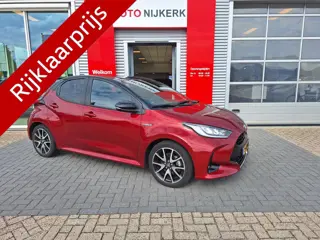 Toyota Yaris 1.5 Hybrid Style Bi-Tone Limited (bj 2020)