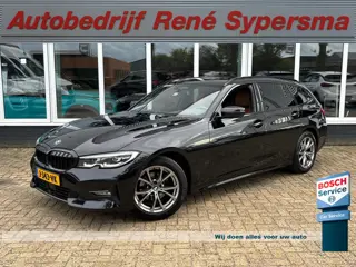 BMW 3 Serie Touring 318i High Executive Edition | M Pakket | Shadow Line | Assisted Driving | Trekha