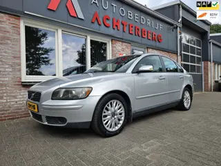 Volvo S40 1.8 Momentum Airco/Clima! Cruise Control! NAP! Nieuwe Apk! Inruilkoopje!