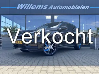 Lynk & Co 01 1.5 App-Connect, 360' Camera & Panoramadak Verkoopprijs = Inclusief Trekhaak