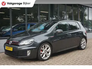 Volkswagen Golf 2.0 GTI afneembare trekhaak/Navi/Schuifkanteldak!