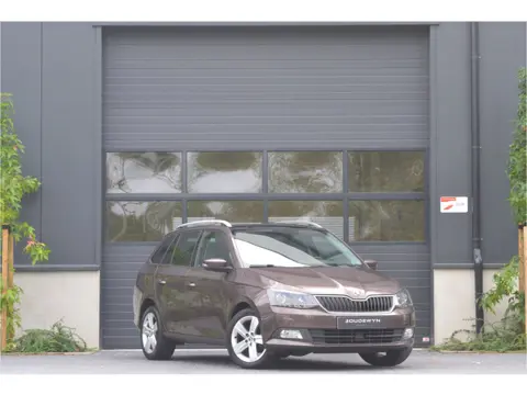 Škoda Fabia Combi 1.2 TSI Ambition Business NAP | Cruise Control | Parkeersensoren | Bluetooth