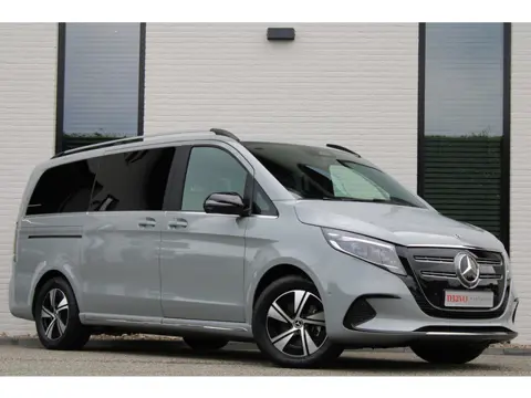 Mercedes-Benz EQV 300 L2 / AMG / 7-Persoons / Luchtvering / Burmester / 360 Camera / Vol Opties / NI