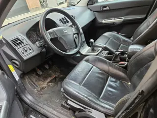 Foto 16 van Volvo S40 2.4i Momentum (bj 2004)