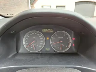 Foto 18 van Volvo S40 2.4i Momentum (bj 2004)