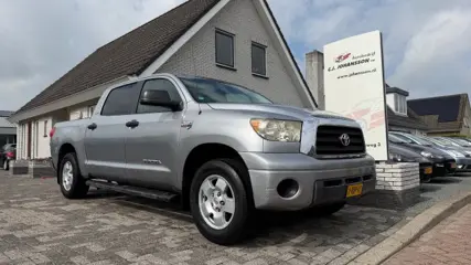 TOYOTA TUNDRA 5.7 V8 Double Cab
