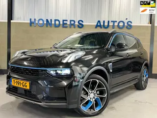 Lynk & Co 01 1.5 | PANO | ZWARTE HEMEL | 360 CAM | NAP | INFINITY | CARPLAY | LED | BLIS | ADAPT.CRU