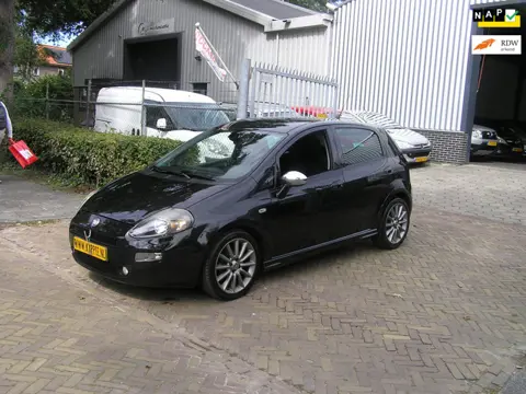Fiat Punto Evo 0.9 TwinAir Sport nap pas airco nieuwe apk