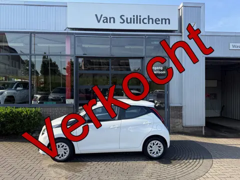 Toyota Aygo 1.0 VVT-i x-play limited (bj 2021)