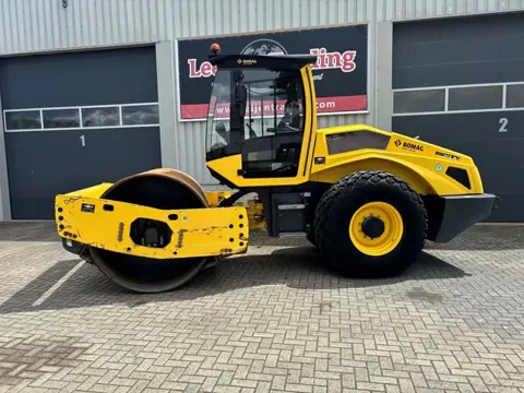 Bomag BW 213 D-5 Single drum roller. 2018 Year! (bj 2018)