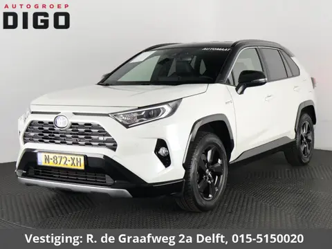 Toyota RAV4 2.5 Hybrid AWD Bi-Tone | 1650 KG trekgewicht | Trekhaak | Parkeersensoren | Apple Carpla