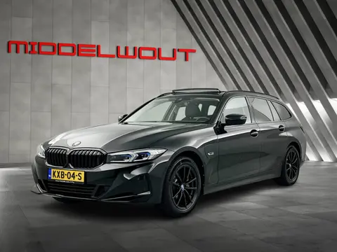 BMW 3 Serie Touring 320e Shadow line/Head up/Panodak/Cruise control