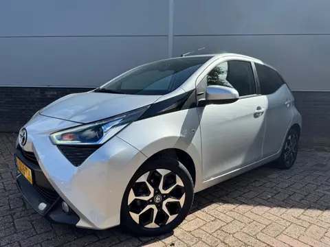 Toyota Aygo 1.0 VVT-i x-joy (bj 2021)