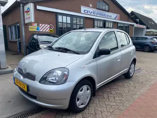 Toyota Yaris 1.3-16V VVT-i Sol