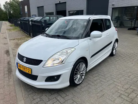Suzuki Swift 1.2 Exclusive " GOED LEZEN !! "