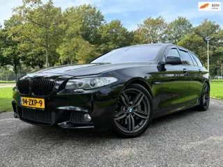 BMW 5-serie Touring 530d High Executive | M-Pakket | Soft-Close | 360 Camera | Leer |
