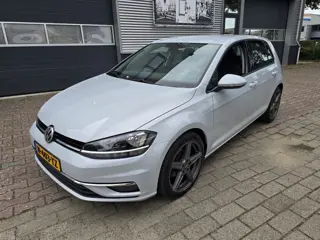 Volkswagen Golf 1.0TSI COMFORTLINE DSG (bj 2018, automaat)