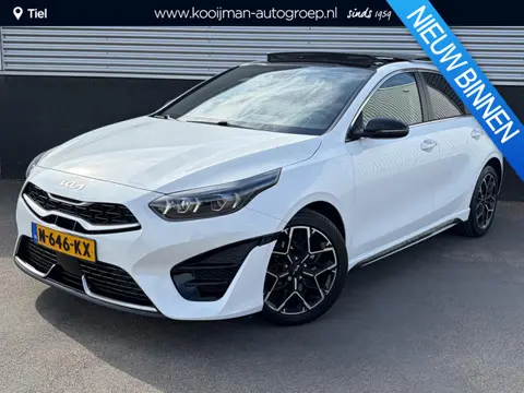 Kia Ceed 1.0 T-GDi GT-Line Schuif/kanteldak, Nieuw logo! Stoelverwarming- & Stuurwiel verwarmd, Dode