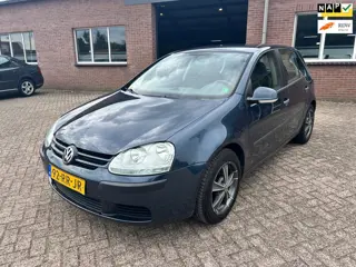 Volkswagen Golf 1.6 FSI Turijn // APK 23-6-2027 // Airco