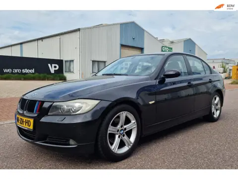 BMW 3-serie 318i Business Line PSENSOR NAVI CRUISE 2 X SLEUTELS