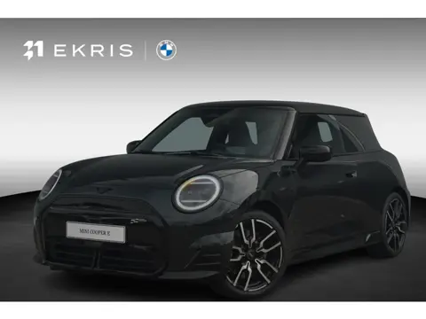 MINI 3-Deurs Cooper SE John Cooper Works Trim | Pakket M